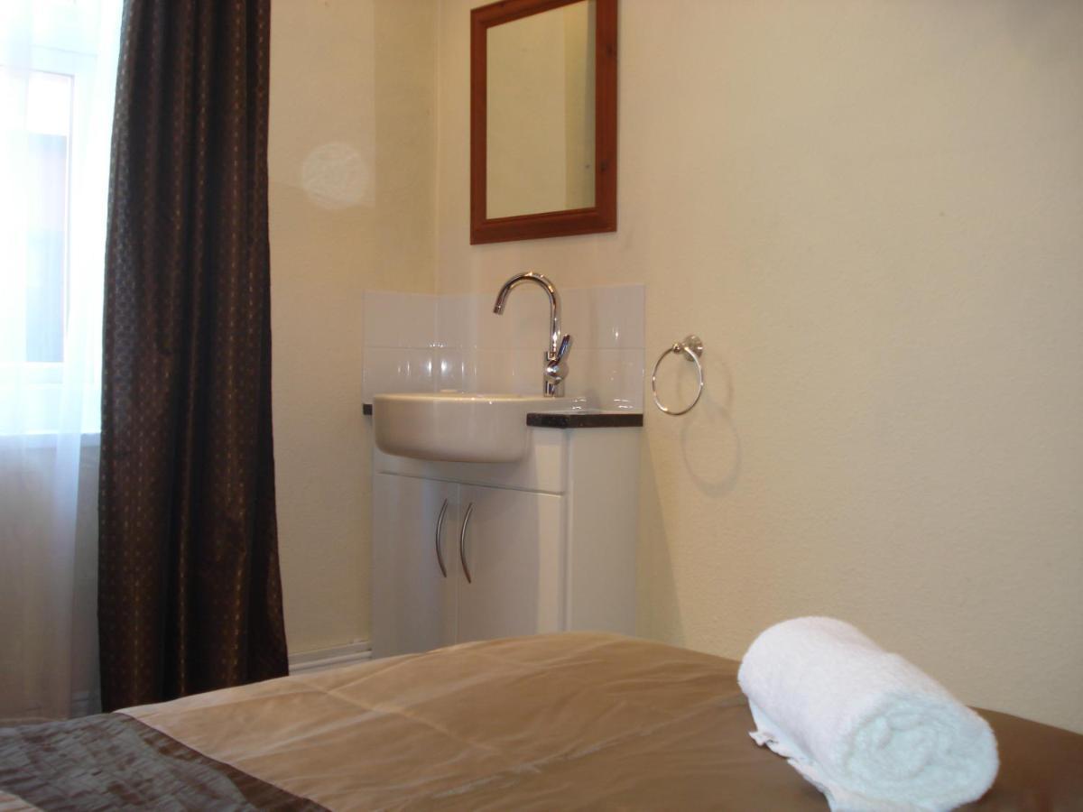 Masslink Guest House Horley Buitenkant foto
