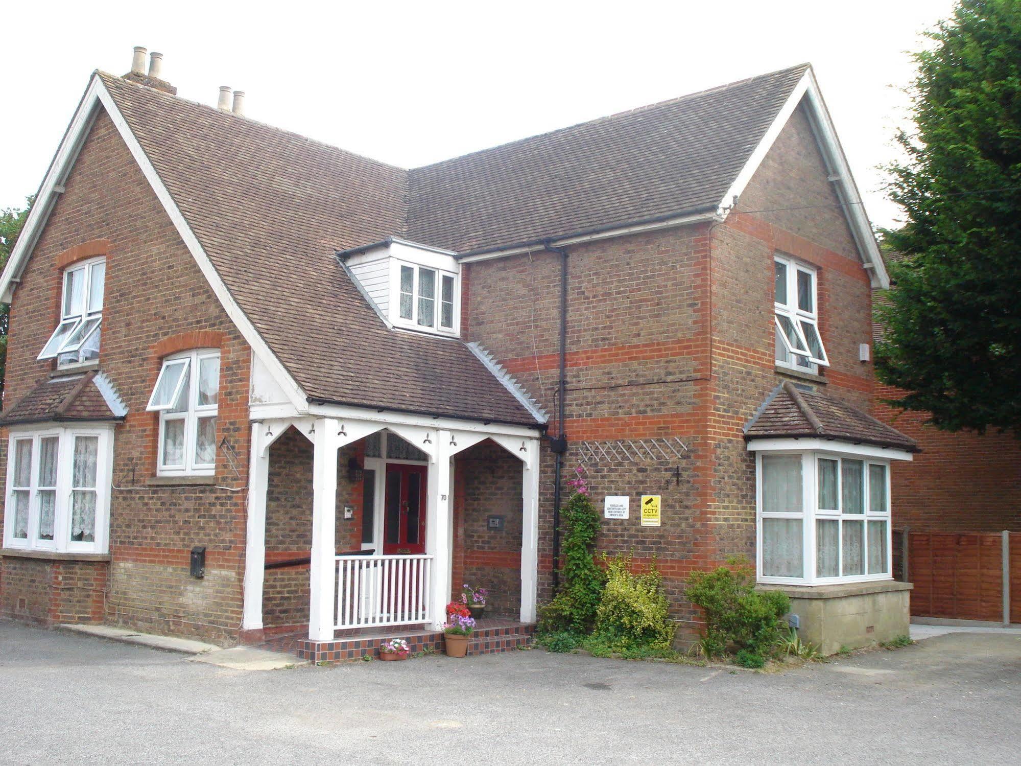 Masslink Guest House Horley Buitenkant foto