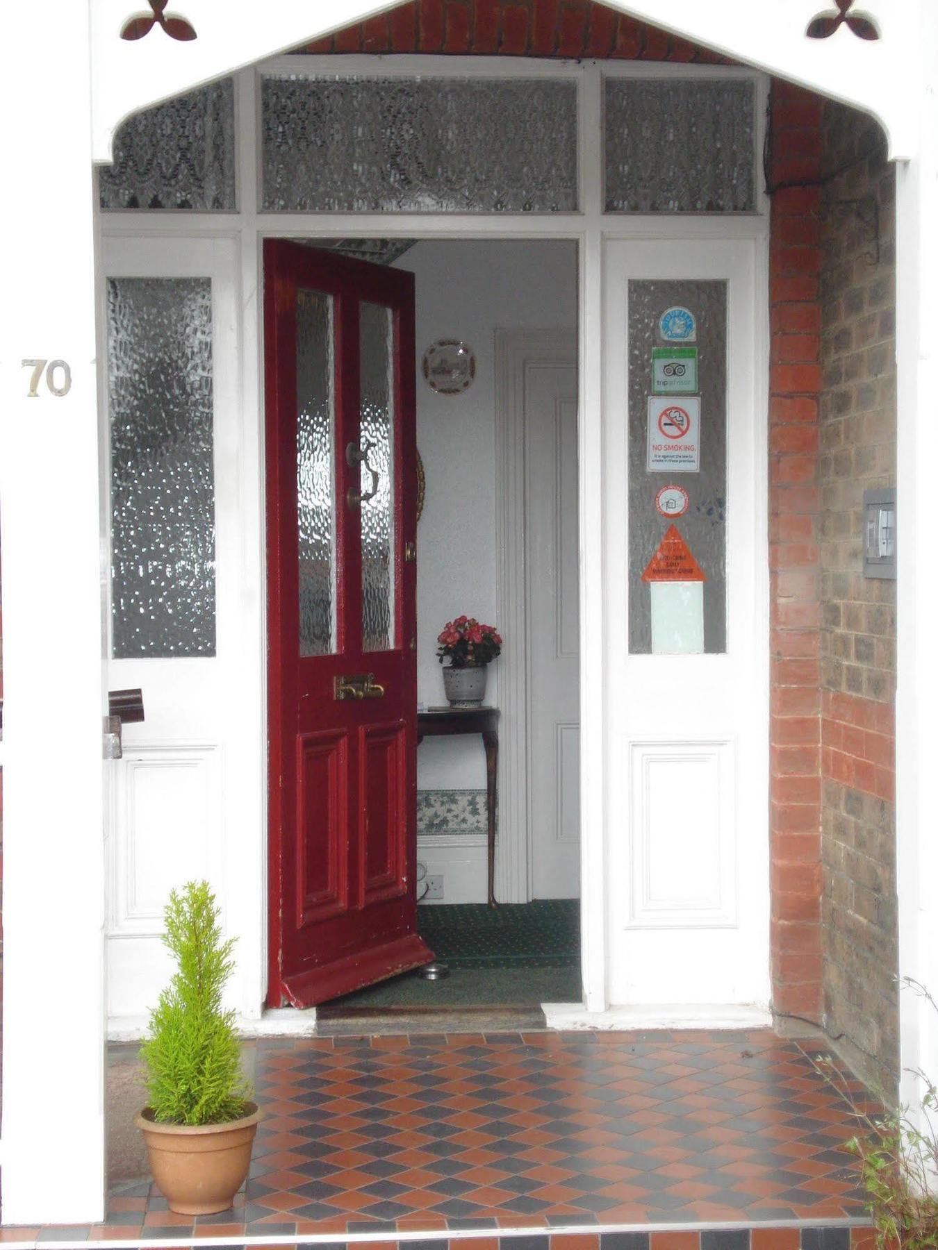 Masslink Guest House Horley Buitenkant foto