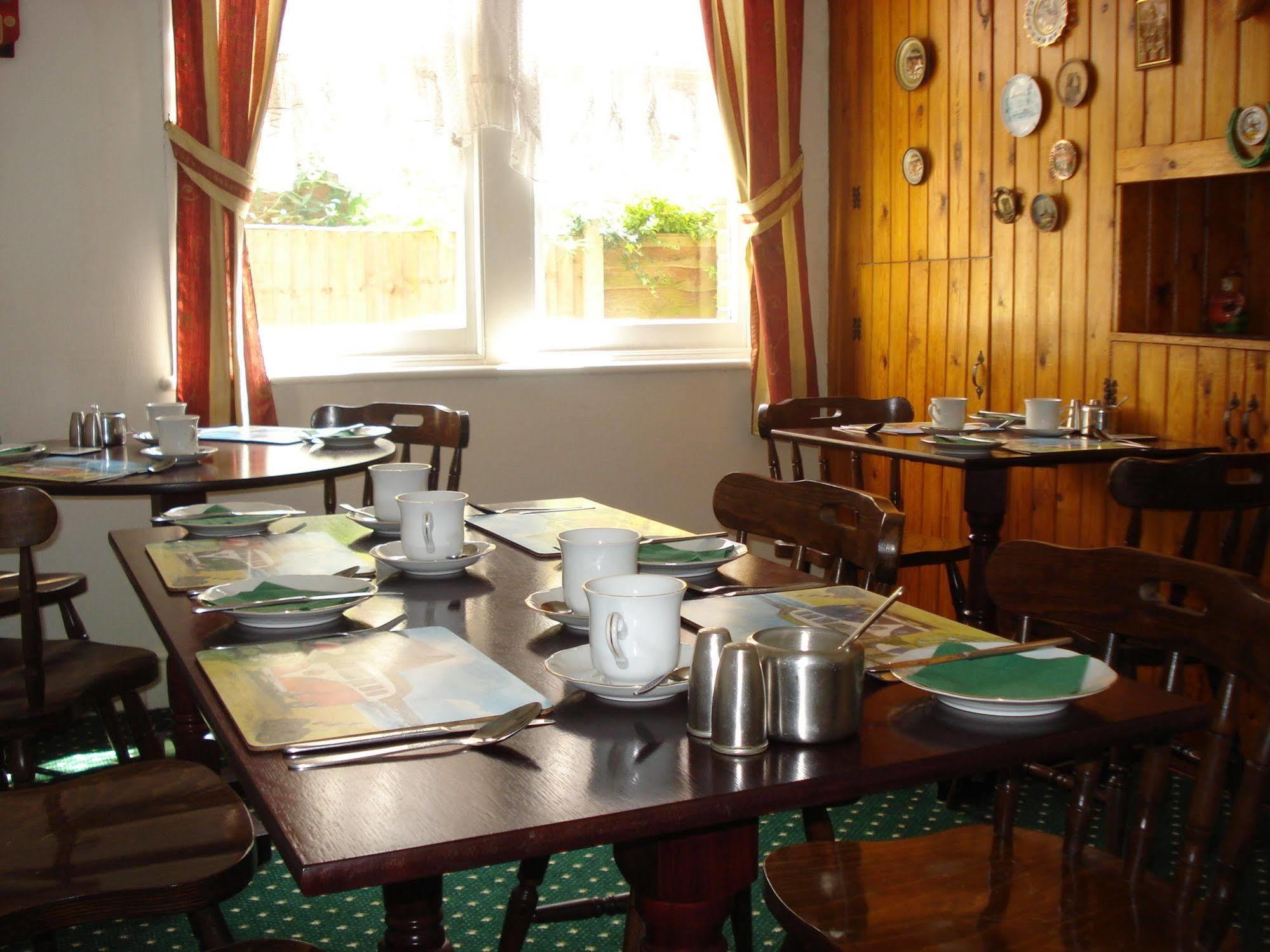 Masslink Guest House Horley Buitenkant foto