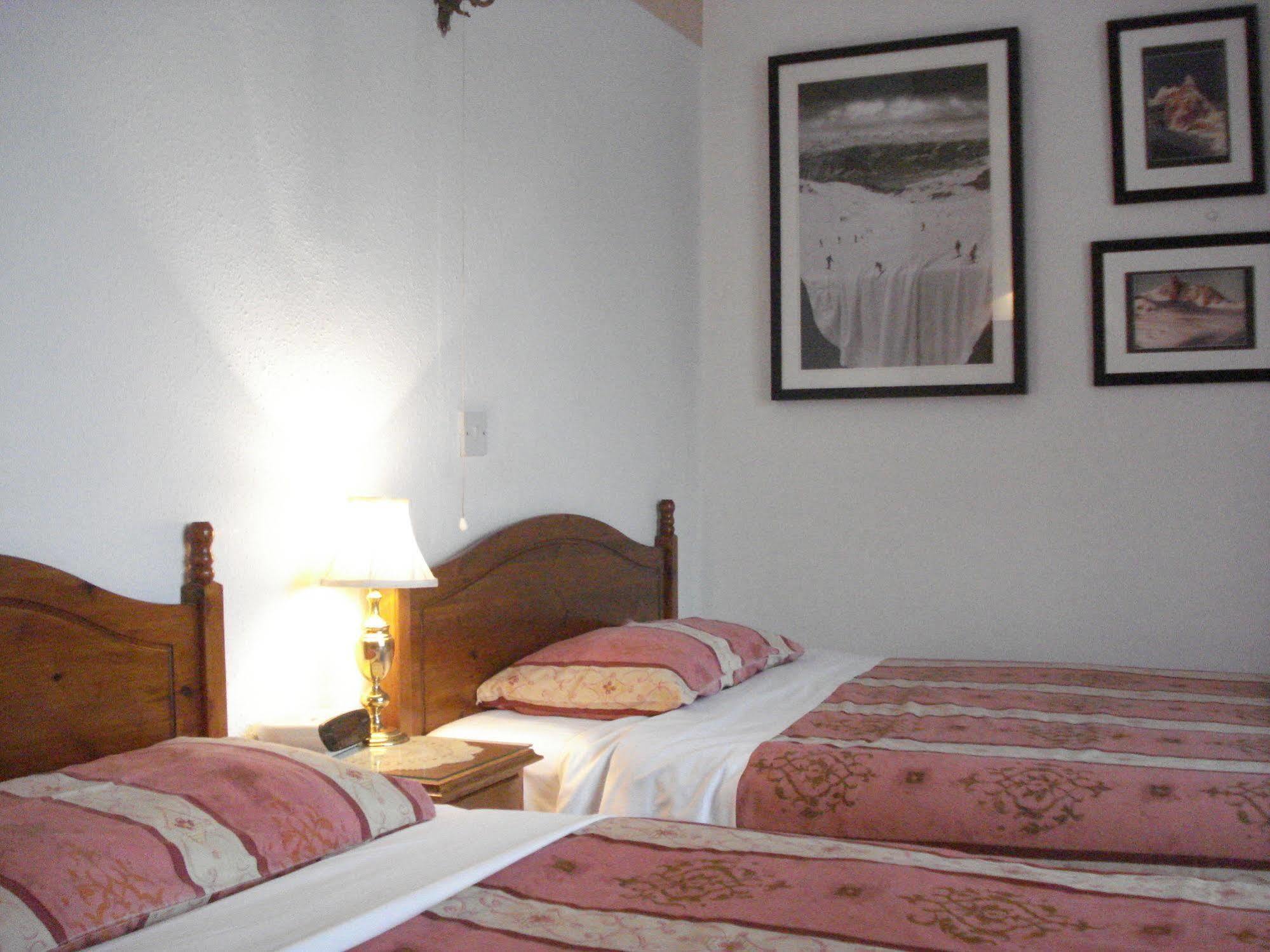 Masslink Guest House Horley Buitenkant foto